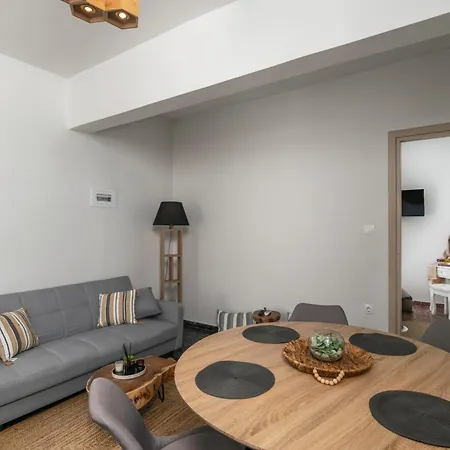 Artemis Cozy * Peran Triovasalos